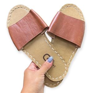 Flat Leather Sandals